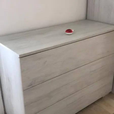 Casa Nessi- Stanze بيت للعطل *